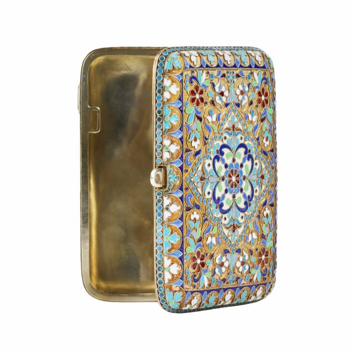 Silver cigarette case with gilding and cloisonne enamels. 