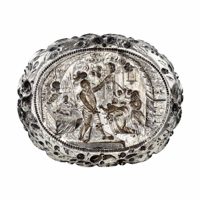 Silver, decorative dish with a scene of a knights court. 19th century. 