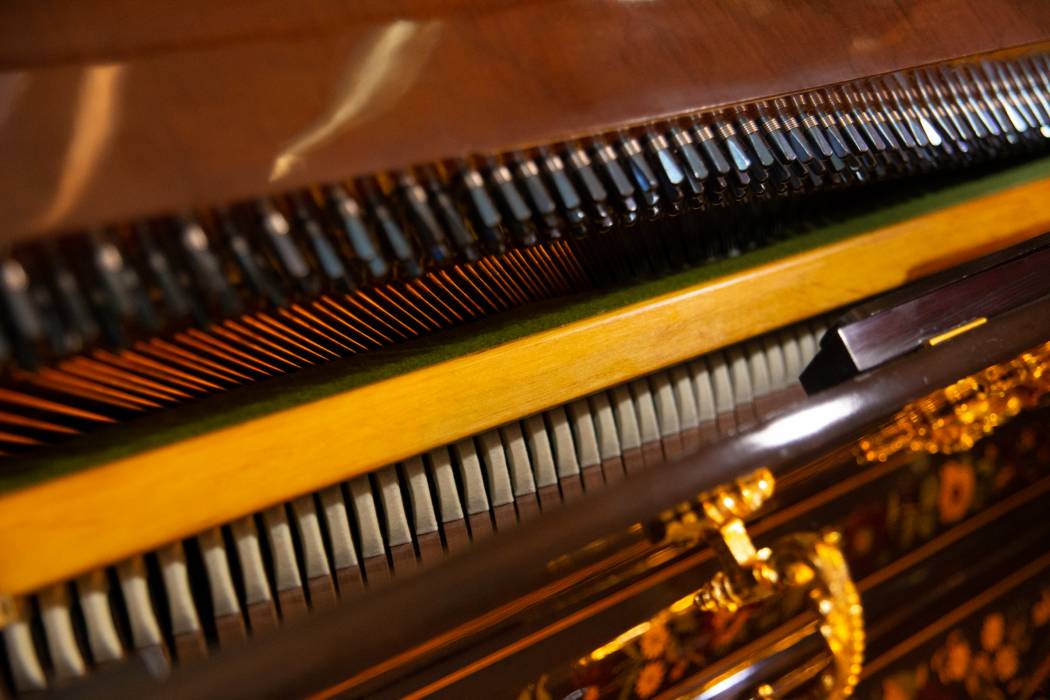 Piano unique de KRIEGELSTEIN Paris, France, 19ème siècle.