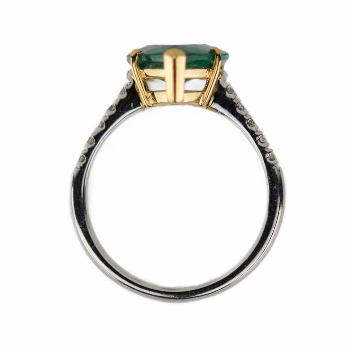 18K Gold Ring with Teardrop Emerald and Diamonds 