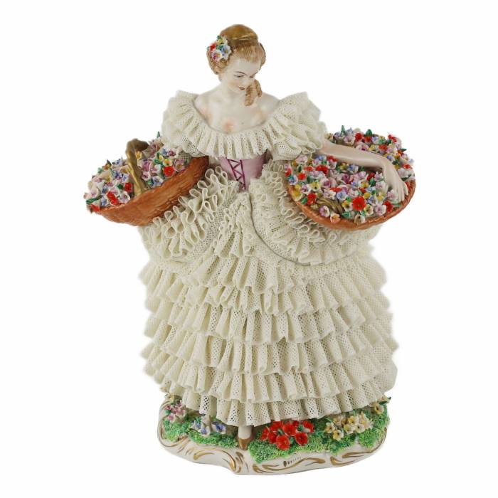  Porcelaine de Sitzendorf. Figurine en porcelaine de la Fille aux Fleurs. 20ième siècle. 