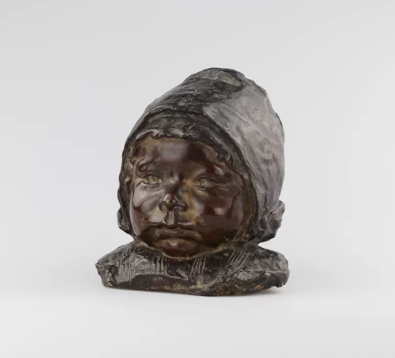 Buste de jeune fille en bronze.Italie. Le tournant des XIXe-XXe siècles. 