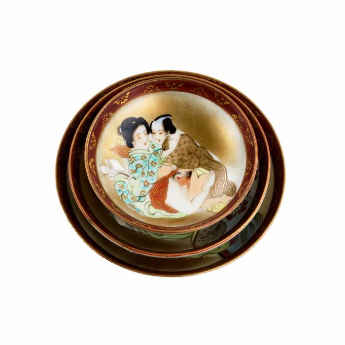 Three Japanese plates with erotic themes. 