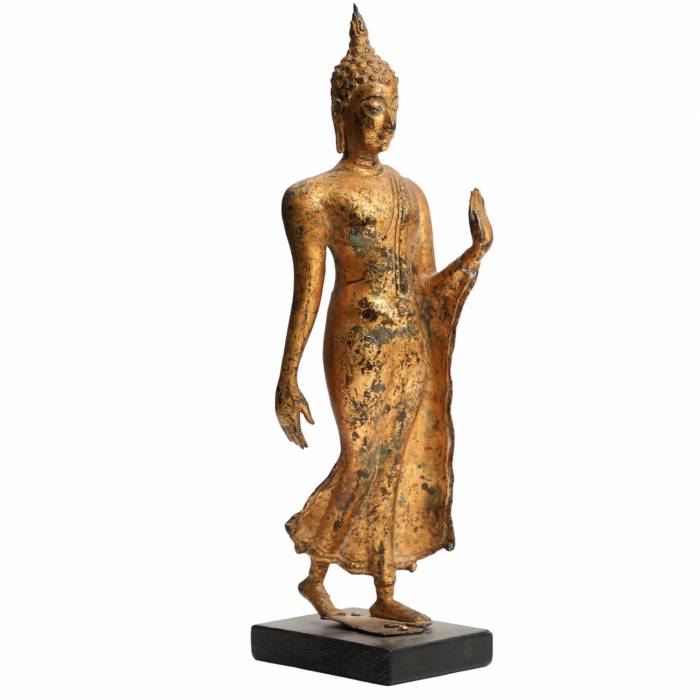 Фигура Идущего Будды XIX века