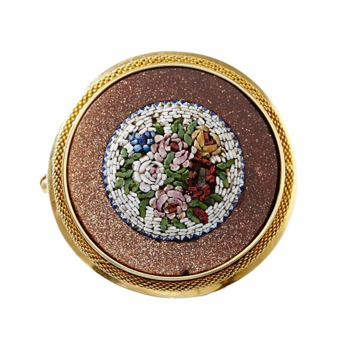 Gold 18K brooch, with a bouquet of micromosaics. Stockholm 1873 