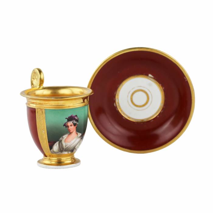 Tasse en porcelaine avec soucoupe. Usine Popov. Russie 1811-1833 