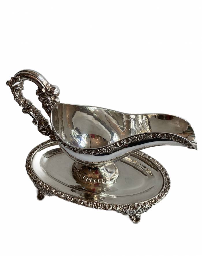 Gravy boat and its silver tray Minerva M.Goldsmith: VEYRAT 