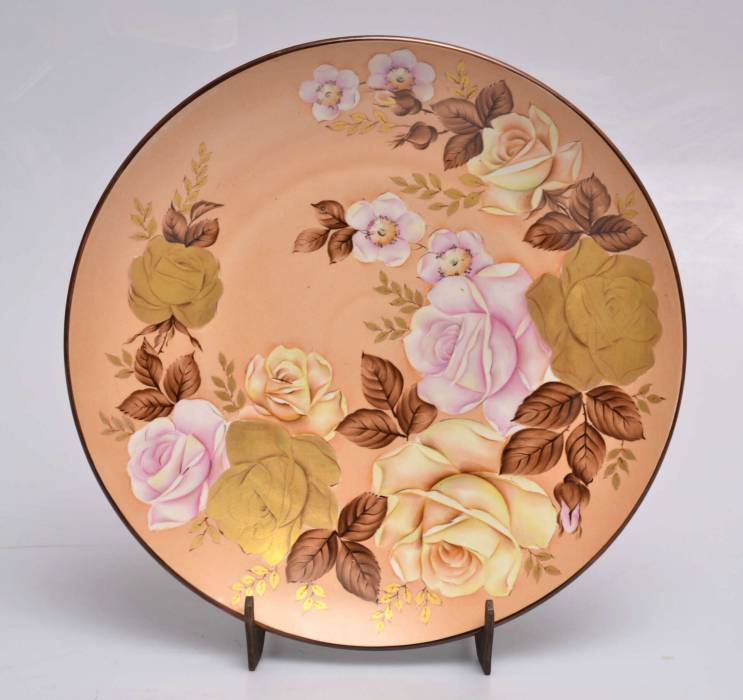 Rare assiette RPR à décor de roses 