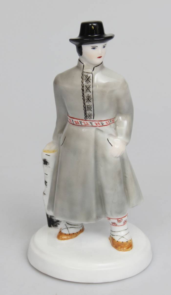 Jessen faience figure Son of the Nation