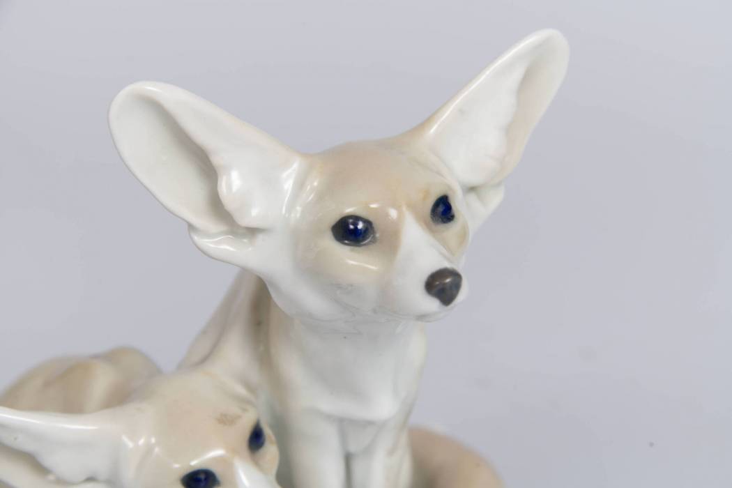 Figurine en porcelaine Renards fennec 