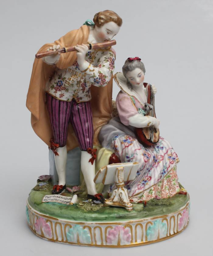 Composition en porcelaine Musiciens 