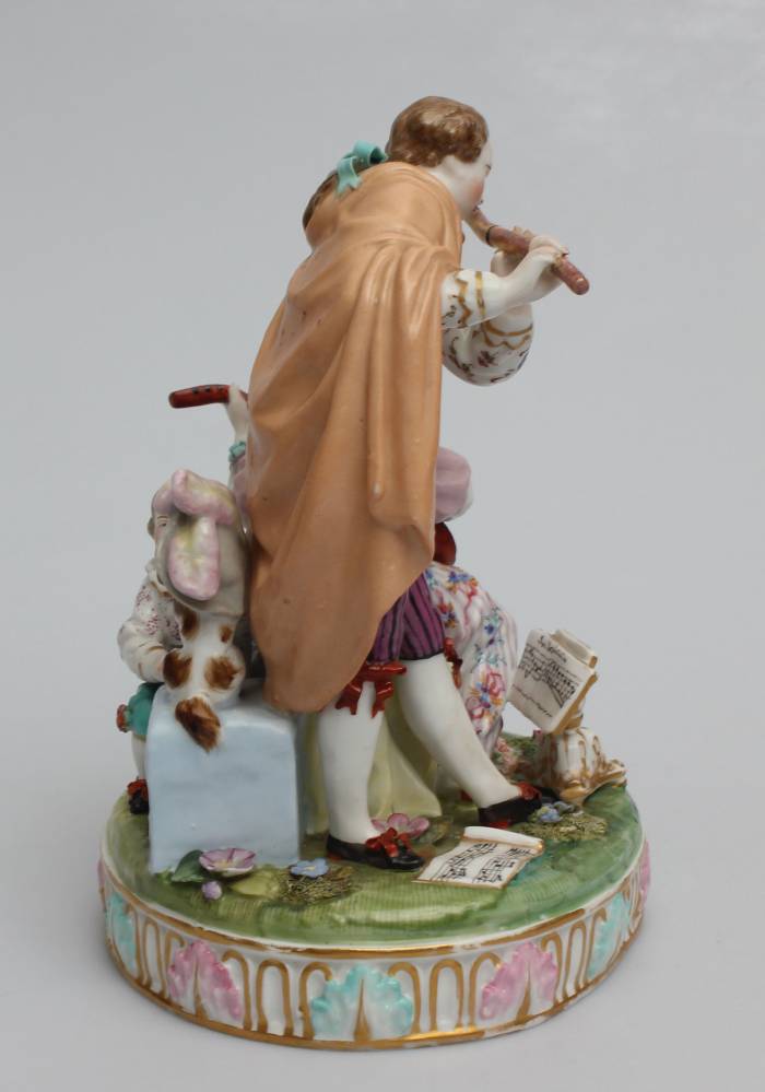 Composition en porcelaine Musiciens 