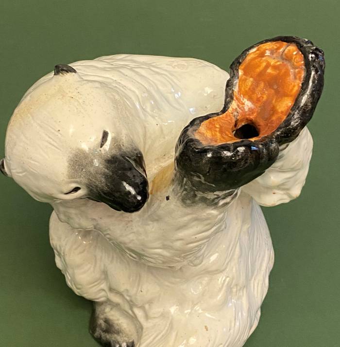 Figurine en porcelaine Ours 