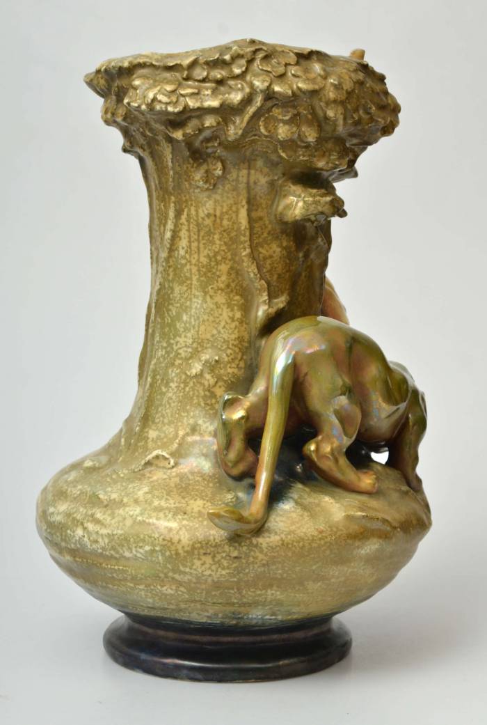 Vase Art Nouveau autrichien aux lions 