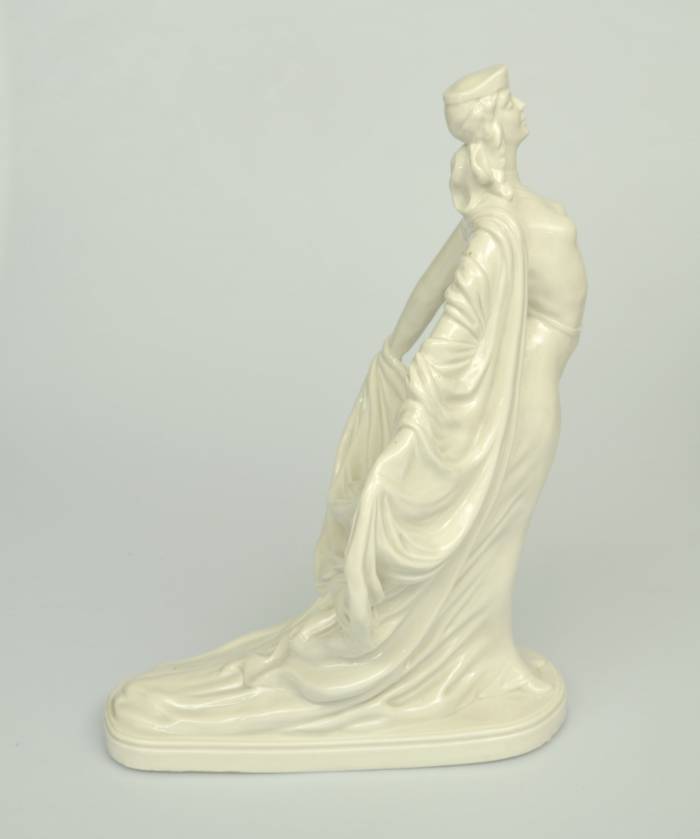 Figurine en porcelaine « Princesse géorgienne Tamara » 