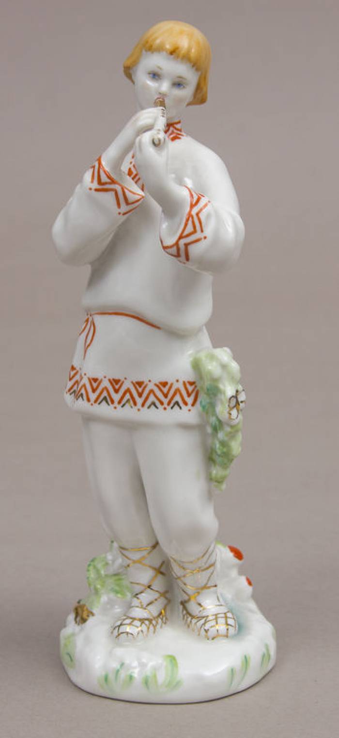 Porcelain figurineLel (Young man with a pipe) 