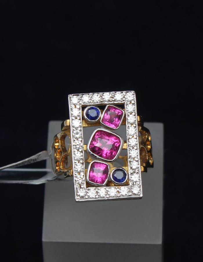 Gold ring with diamonds, rubies, sapphire