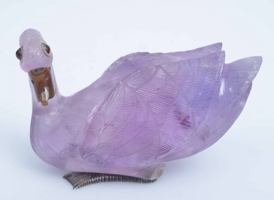 Amethyst figurine Swan