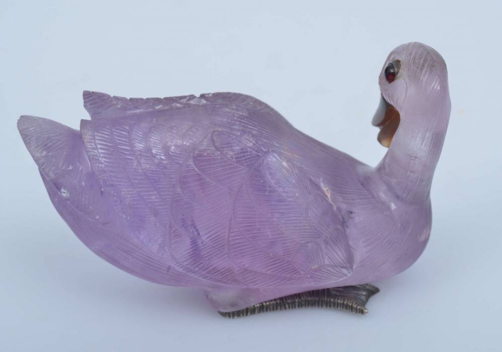 Amethyst figurine Swan