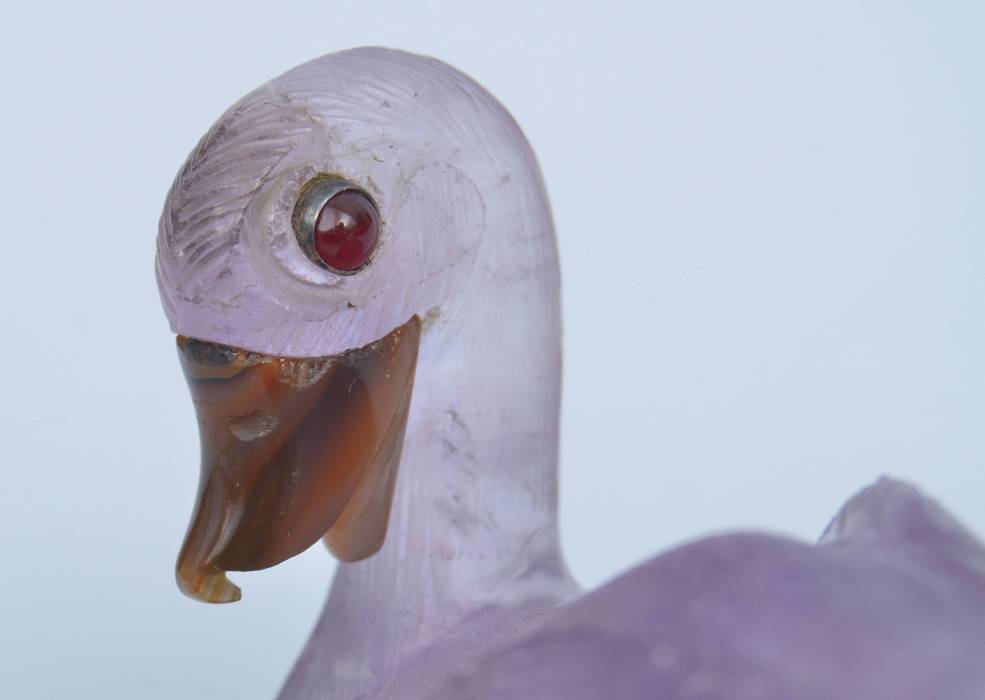 Amethyst figurine Swan