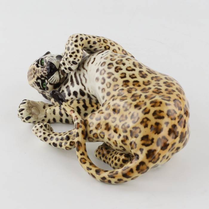 Nymphenburg Leopard Amidou by Hans Behrens, 1960s Germany