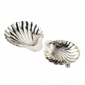 A pair of silver caviar dishes in the form of seashells. Shefflield. The year is 1898. 