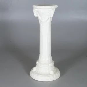 Porcelain pedestal
