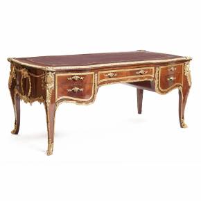 Writing desk in the Neo-Rococo style. 
