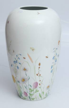 Porcelain vase Meadow