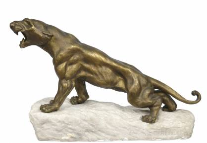 Figure de Lion en bronze sur socle en marbre 
