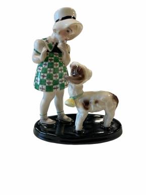 Goldscheider - Claire Weiss - Figurine de jeune fille debout avec chapeau et agneau - Faïence 